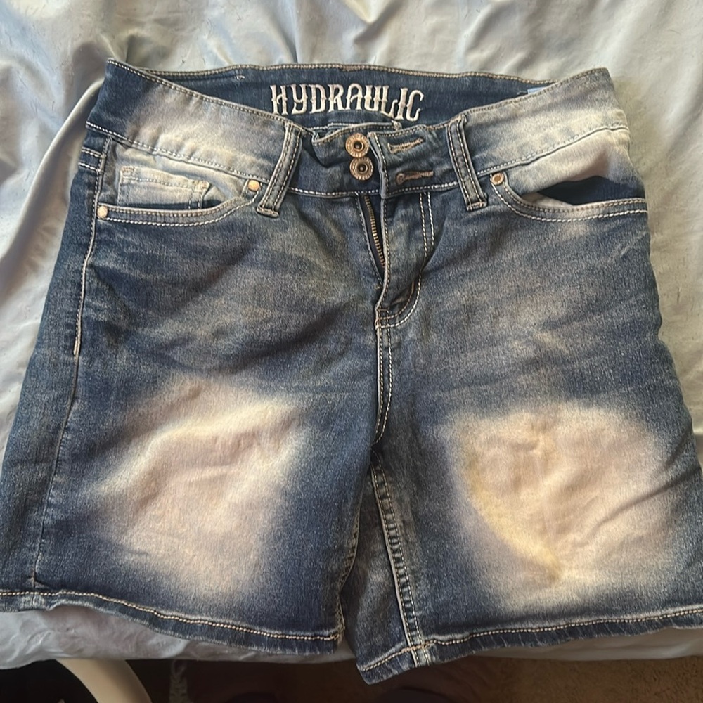 Hydraulic shorts